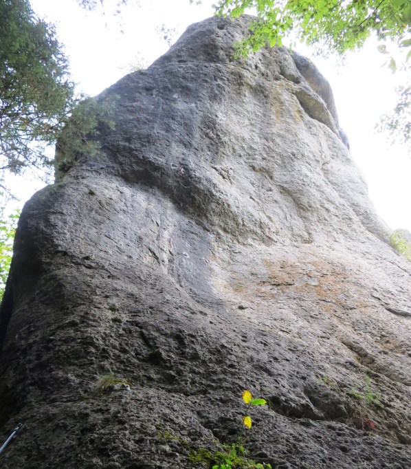 Belayer’s view of Ghettoblaster, which follows the pink fixed draws up the right margin of the gray streak.