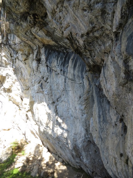 The lower sections of the Weisse Rose/Open Air wall from the right side.