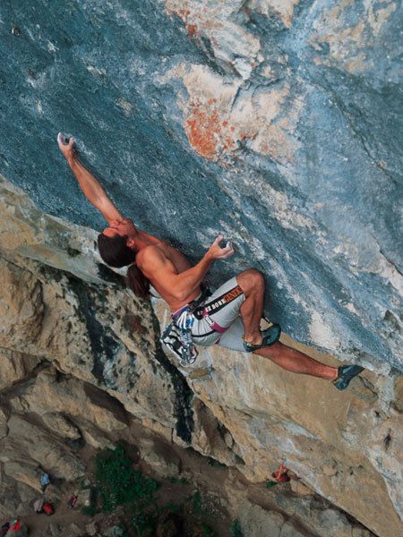 Alex Huber in the V12 crux of Open Air.