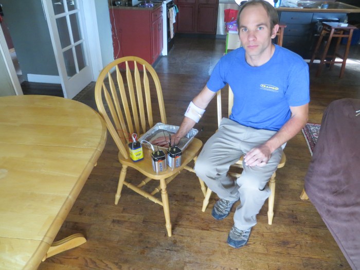 I find it more comfortable to position the pan(s) around butt-height. Check back here next week for a detailed description of the 1-Tin Method I’m using in this photo.